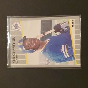 1989 Fleer Ken Griffey Jr. Rookie Card (RC)